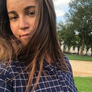 Meet your Posher, Daniela